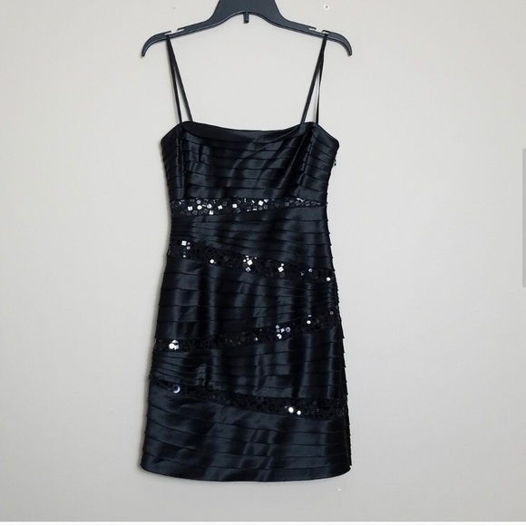 Brand New BCBGMaxaria Strapless Dress - Picture 5 of 8